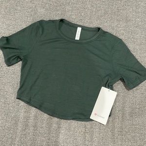 Lululemon hold tight cropped tshirt
